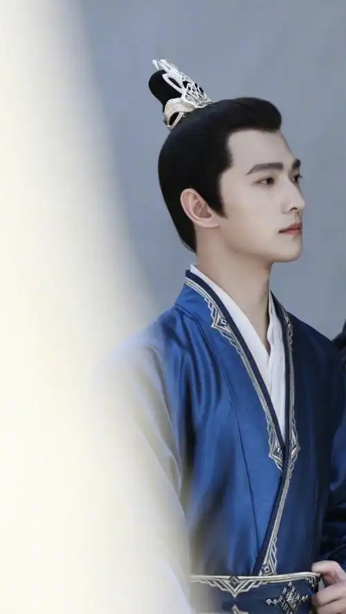 杨洋被迫与赵露思搭戏编剧由男主出资聘请,女方却变本加厉