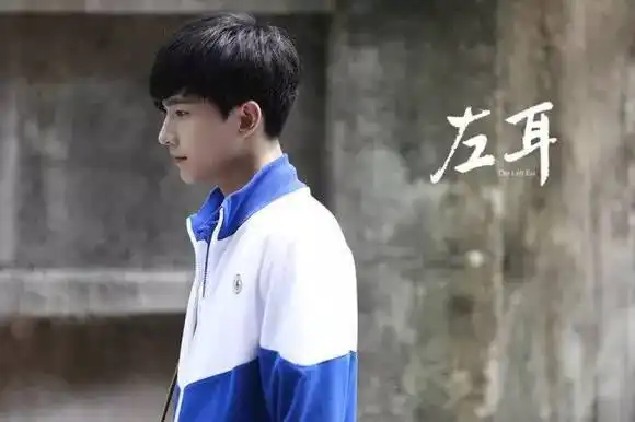 你说中国校服丑
