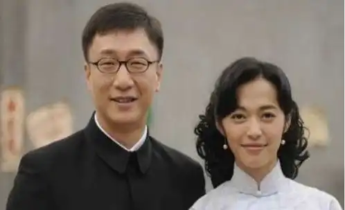 2011年一瘫痪老人在看谍战片,突然指着电视机喊害我的人就是他
