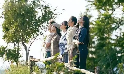 大城市与小县城,生活方式大不同,越来越多年轻人选择县城生活