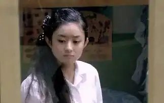 从这张照片可以看出,赵丽颖当年就是纯天然美女
