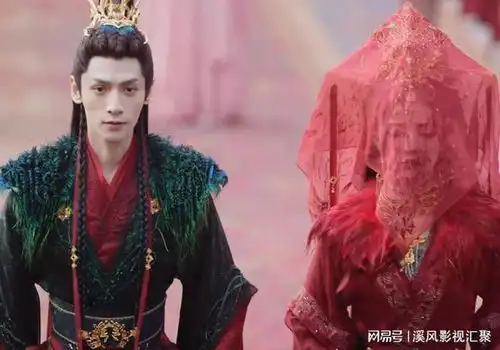 长月烬明烬苏大婚的5个细节,澹台烬为何穿绿他爱得很卑微
