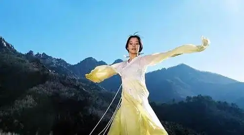 韩国第一美女金喜善,嫁入豪门依然拍戏,但连扑两剧收视惨淡