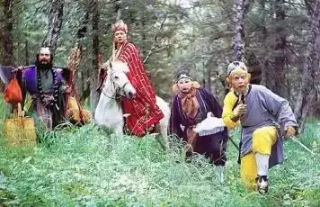 三位雅女的童年趣事内附童年海报制作神器
