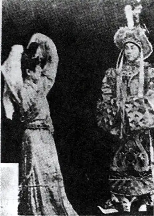 京剧大师周信芳离婚又再婚,他与两任妻子的命运都很悲情
