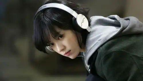 女孩首次参加警方行动,上厕所忘记关闭对讲机,队友听到尴尬的声音
