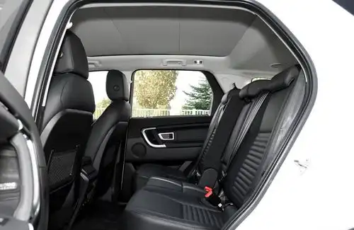 终于不用考虑途昂了,这车不足29万,开出去和普拉多一样气派