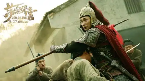 吴京战狼中的冷锋和红海行动以及赵文卓的荡寇风云都能激发民族魂