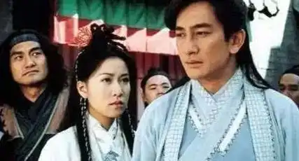 倚天屠龙记里,中土明教与波斯明教同出一源,但又有不一样的使命