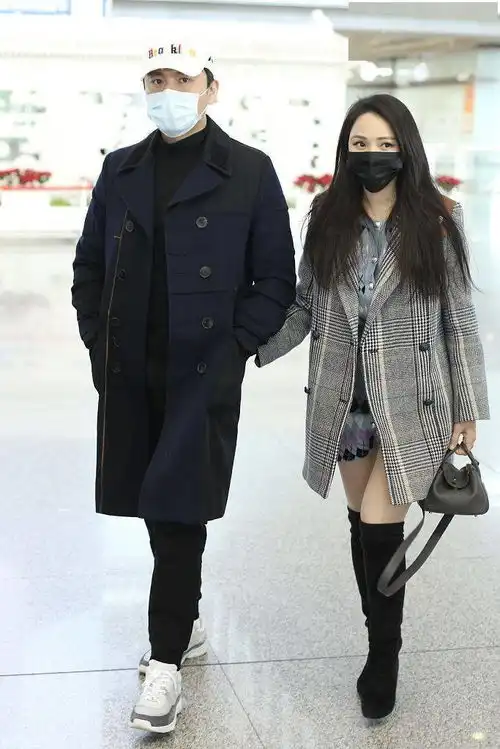 盘点get文咏珊王子文同款毛衣裙冬日自带温柔属性
