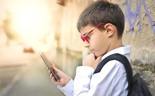 宁与智者打一架,不跟烂人说句话,解读苹果手机带来的鲶鱼效应
