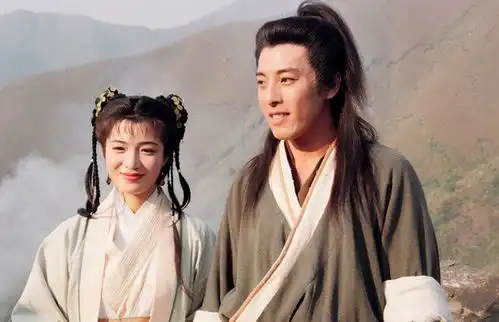 笑傲江湖高手前十名,左冷禅上榜,风清扬能否打赢东方不败
