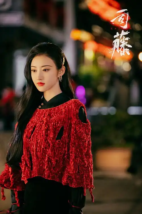 古装剧10位红衣美人热巴长歌行红披风霸气,龚俊山河令红衣比女人美

