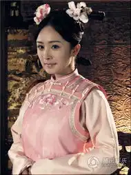 杨幂宫造型曝光穿越女甜美端庄显皇家气派
