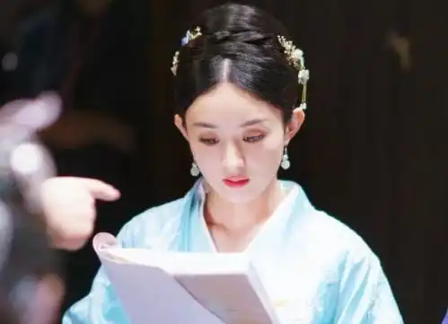 胡歌有恋情要公开,8个字回应和薛佳凝关系,网友赵丽颖有机会
