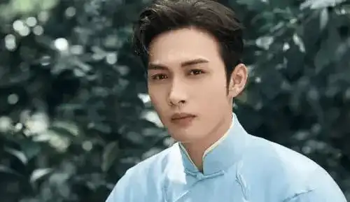 小八卦,成毅,张彬彬,朱正廷,杨幂