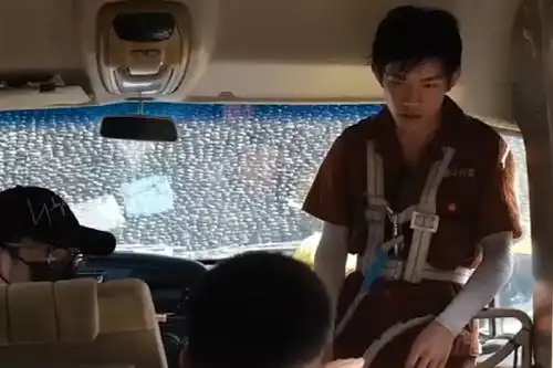 电影奇迹曝光对戏花絮,章宇爆发训斥易烊千玺
