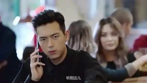 亲爱的热爱的韩商言得知吴白泄密,说出了自己送项链的事情