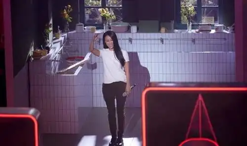 51岁那英录新节目,整个人瘦了一圈,身材高挑又苗条