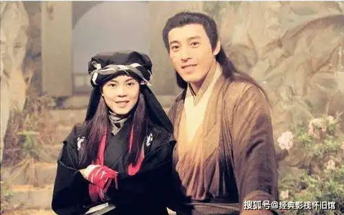 吕颂贤版笑傲江湖幕后剧照冲哥果然有魅力,万红丛中一点绿
