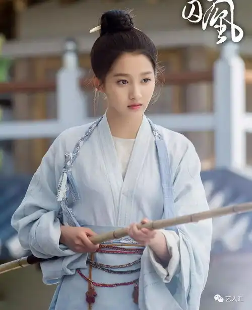 凤囚凰即将上线,关晓彤能凭这部剧拉回好感吗
