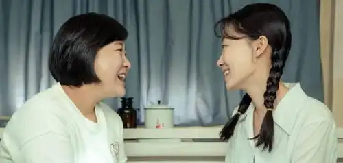 贾玲成为全球票房最高女导演,收获巨大成功背后,贾玲想表达什么
