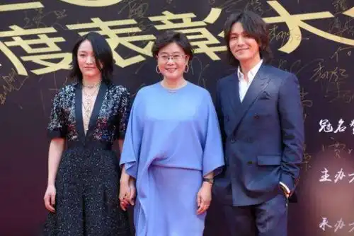 为什么说杨幂沾光李少红不如周迅陈坤多