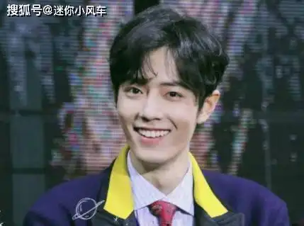 肖战杨紫的吻戏为何只拍上半身当看到全景图后,网友笑出了腹肌