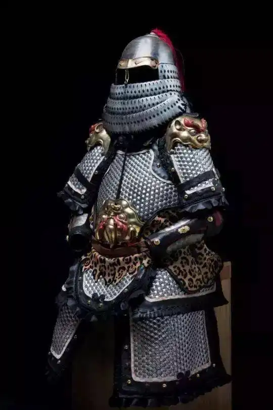 中国版钢铁侠火了历时6年,复原出失传700年的宋甲,他让中国甲登上世界舞台
