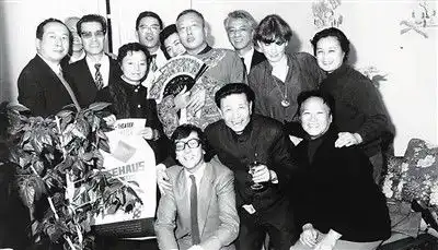北京人艺建院七十周年人民的剧院艺术的殿堂深观察
