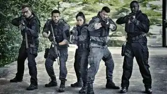 魔鬼式训练泰拳,曼谷女拳霸制服巨无霸,与阿金斯飙戏合影像小草