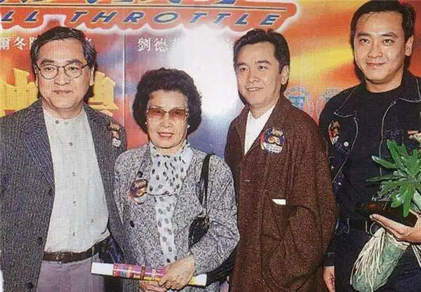 尔冬升点评张大大演得像小偷,毒舌引争议,他和秦沛姜大卫是兄弟
