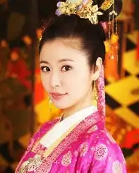 林心如美艳妆容亮相爱情宫廷大剧倾世皇妃
