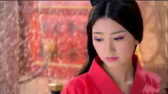 她6岁为皇后,15岁做太皇太后,一生既凄苦又幸运