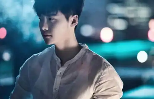 美炸了,这个女的简直360度无死角怎么看都美