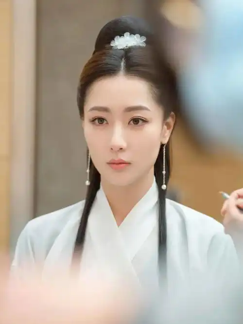 还记得神话里的玉漱吗白冰王牌对王牌中经典重现
