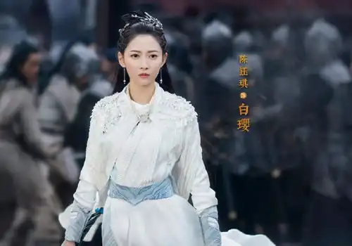 镜双城官宣杀青,李易峰稳居c位,见到演员阵容熬夜也要追