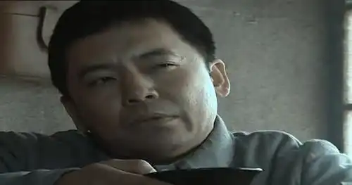 因亮剑一夜成名,和老婆因戏生情恩爱30年,女儿是他的骄傲
