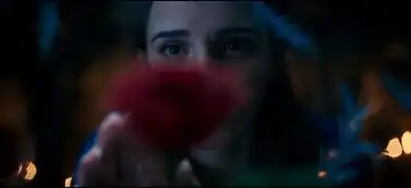 美女与野兽艾玛沃森华丽现身2017北美上映图