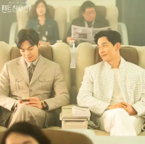 温朱莞看thepenthouse3剧本直皱眉头我是谁,我在哪儿网友脑洞大开你不会是真的朱丹泰吧