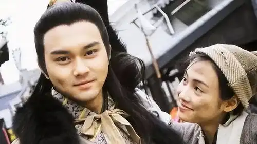 张家出美女张姓10位男明星个个才华横溢美丽动人
