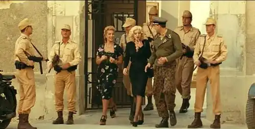 西西里的美丽传说或评价很高,他的剧情有什么吸引人的地方
