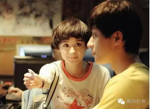 迷恋粉色的乔任梁背后,是一颗没有安全感,易碎的心