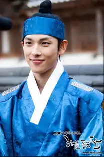 专访任时完乐观熬过遭痛打戏码却在出道陷困境...
