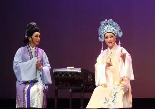 传承版经典越剧梁山伯与祝英台,两朵梅绽放杭州