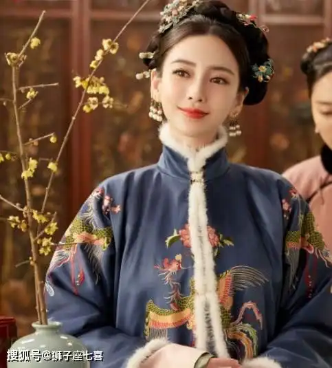 黄晓明娶了什么宝当baby换上凤袍裙,才懂她是一貌倾城
