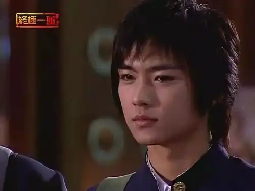 炎亚纶不怕与世界为敌,只想和自己较劲
