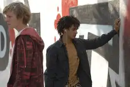 生死逃亡官方剧照
