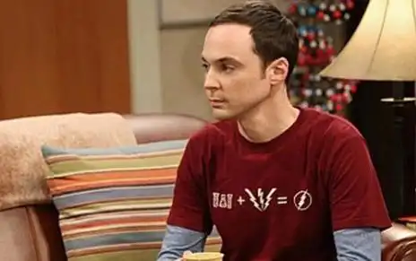 为何说生活大爆炸的谢尔顿,并没有总是纠结他沙发上的位置
