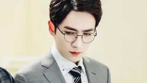 镇魂番外面面偷偷把小龙儿剃成小光头,剃完又开始害怕被沈巍训
